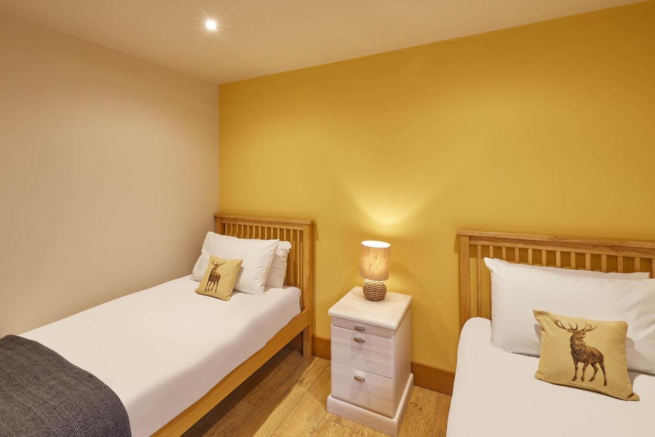 Host & Stay - Simon Howe Lodge Whitby Buitenkant foto